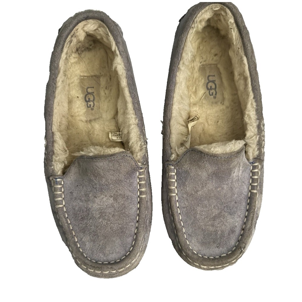 UGG Ansley Women's Size 5 Gray Suede Sheepskin Lined Moccasin Slippers